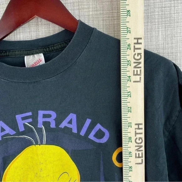 Y2K Tweety Bird Mens Size L short sleeve shirt 1633 - Picture 4 of 8